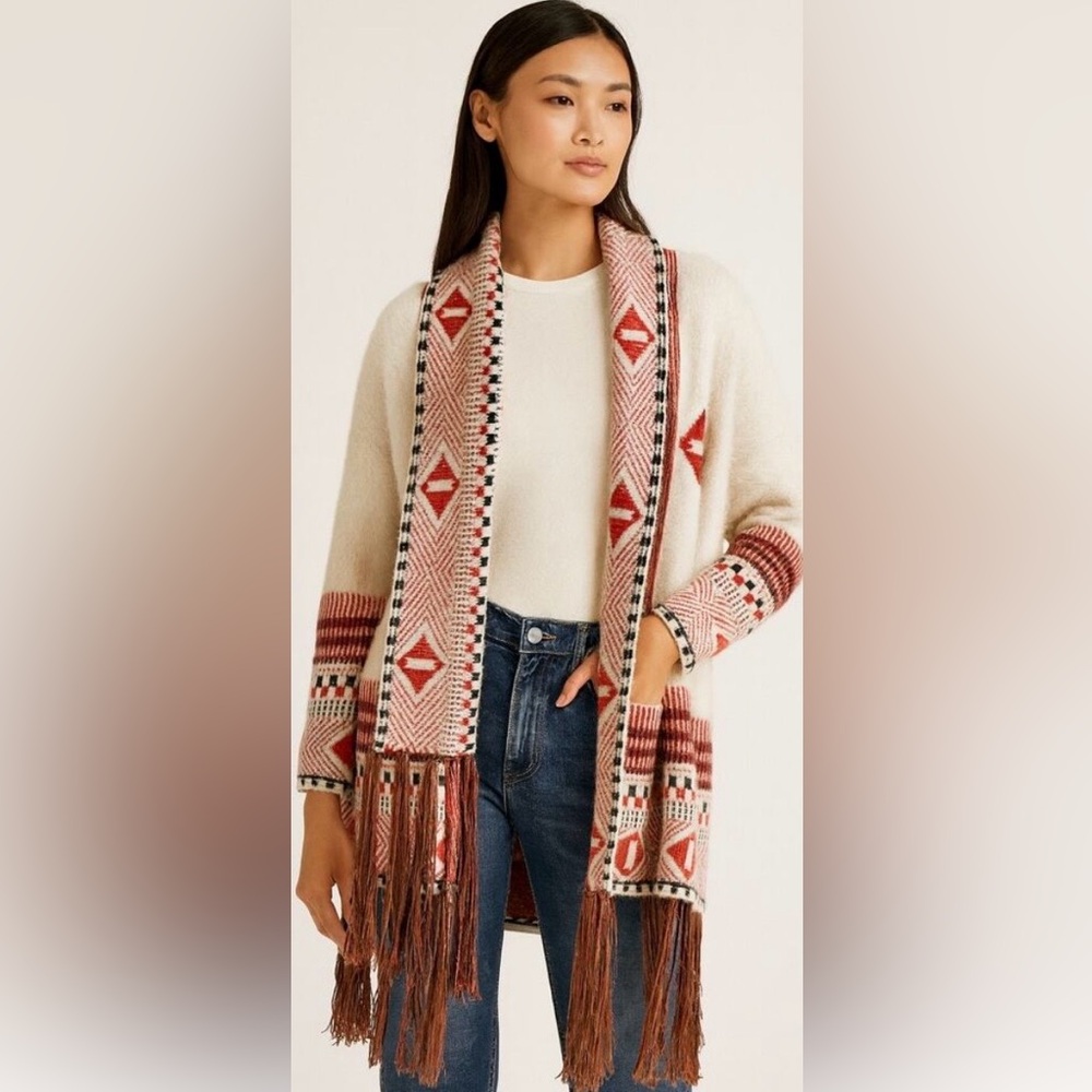 Maxsport Women's White and Red Patterned Sweater